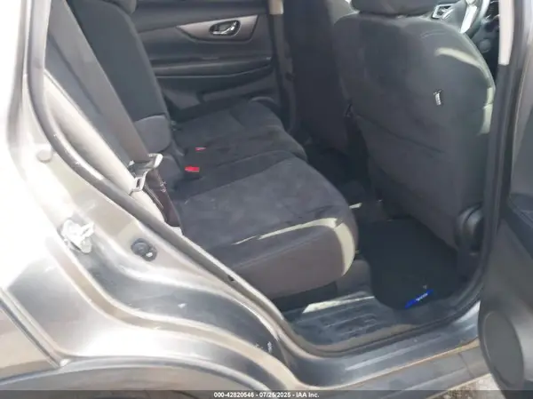 KNMAT2MT2GP597634 2016 NISSAN ROGUE - Image 8