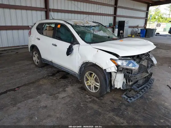 KNMAT2MT2GP607837 2016 NISSAN ROGUE - Image 1