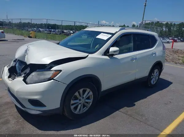 KNMAT2MT2GP610673 2016 NISSAN ROGUE - Image 2
