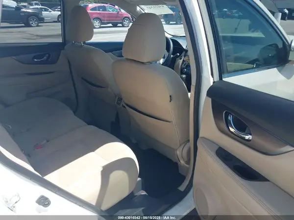 KNMAT2MT2GP610673 2016 NISSAN ROGUE - Image 8