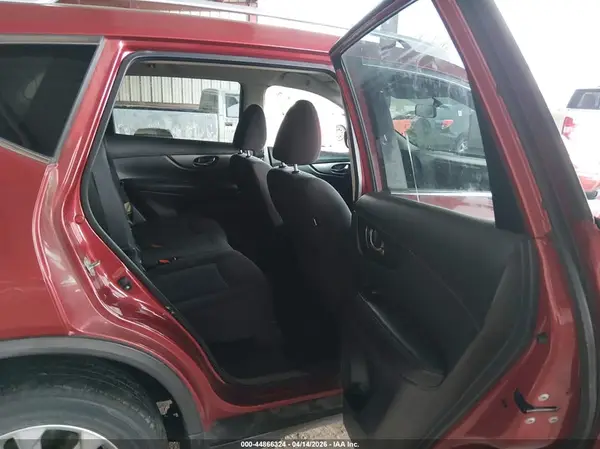 KNMAT2MT2GP650624 2016 NISSAN ROGUE - Image 8