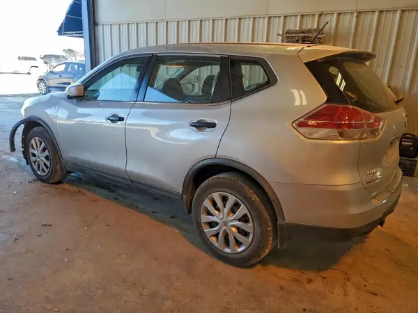 KNMAT2MT2GP657976 2016 NISSAN ROGUE - Image 2