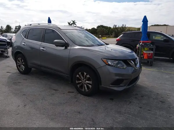 KNMAT2MT2GP674017 2016 NISSAN ROGUE - Image 1