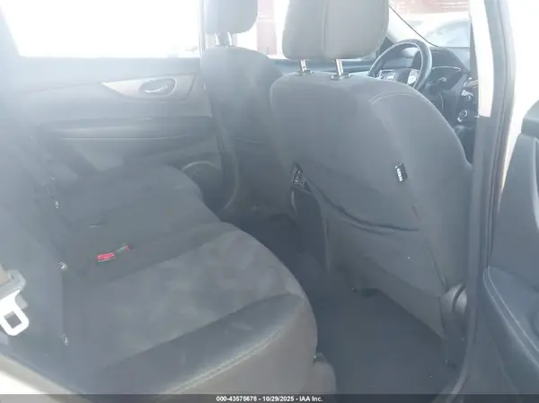 KNMAT2MT2GP693070 2016 NISSAN ROGUE - Image 8