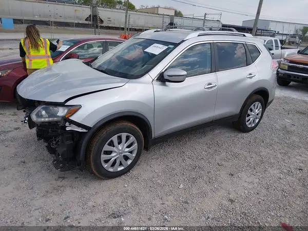 KNMAT2MT2GP694106 2016 NISSAN ROGUE - Image 2