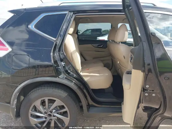 KNMAT2MT2GP718131 2016 NISSAN ROGUE - Image 8