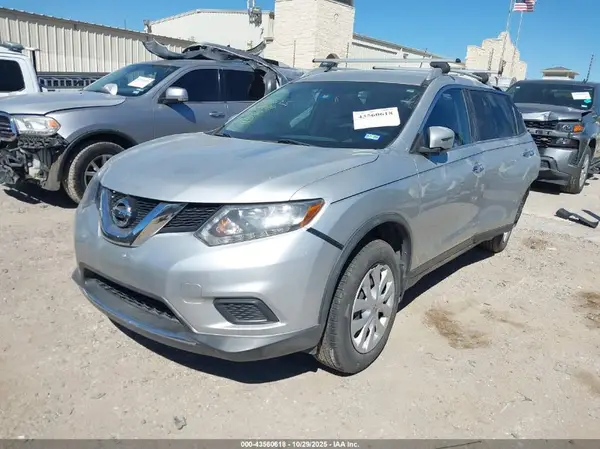 KNMAT2MT2GP721532 2016 NISSAN ROGUE - Image 2