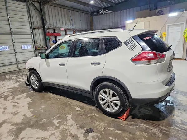 KNMAT2MT2GP722860 2016 NISSAN ROGUE - Image 2