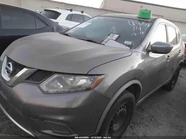 KNMAT2MT2GP733566 2016 NISSAN ROGUE - Image 2