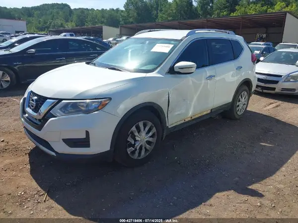 KNMAT2MT2HP503320 2017 NISSAN ROGUE - Image 2