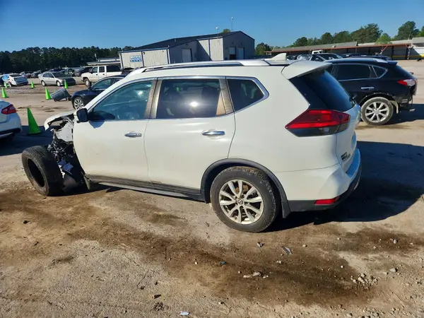KNMAT2MT2HP507982 2017 NISSAN ROGUE - Image 2