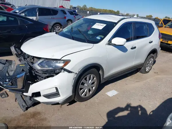 KNMAT2MT2HP513359 2017 NISSAN ROGUE - Image 2