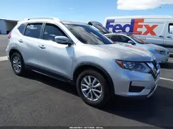KNMAT2MT2HP514138 2017 NISSAN ROGUE