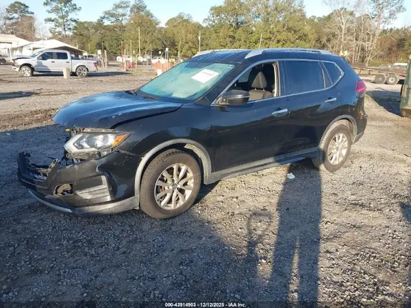 KNMAT2MT2HP517881 2017 NISSAN ROGUE - Image 2