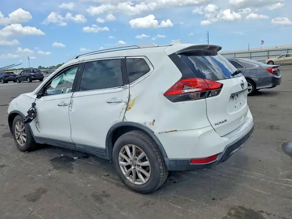 KNMAT2MT2HP526161 2017 NISSAN ROGUE - Image 2