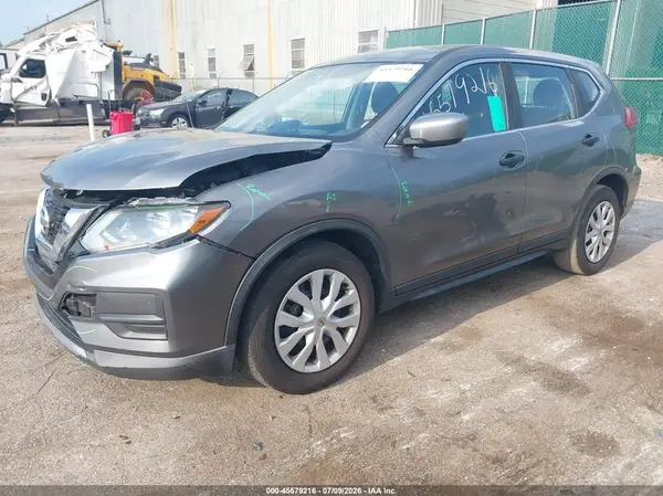 KNMAT2MT2HP532302 2017 NISSAN ROGUE - Image 2