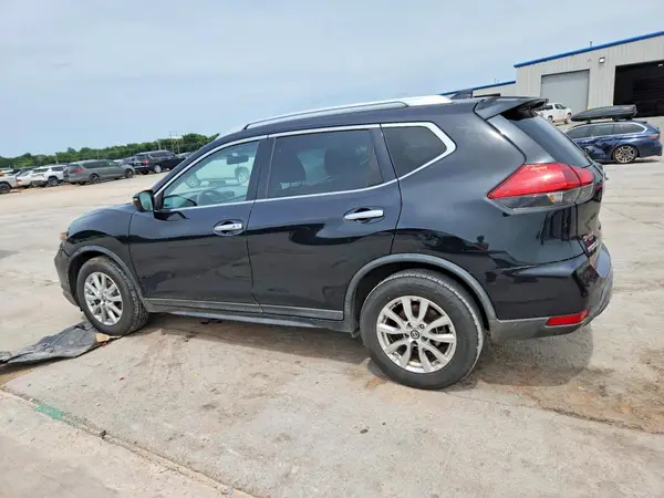 KNMAT2MT2HP534020 2017 NISSAN ROGUE - Image 2