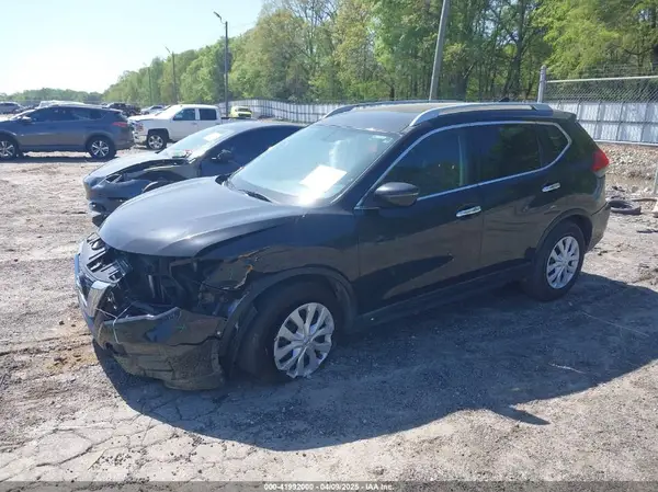 KNMAT2MT2HP535717 2017 NISSAN ROGUE - Image 2