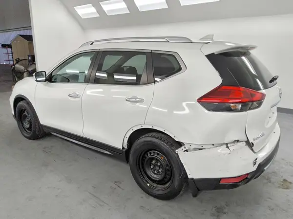 KNMAT2MT2HP540612 2017 NISSAN ROGUE - Image 2