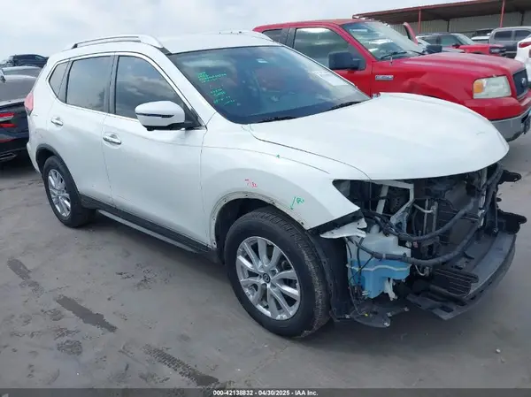 KNMAT2MT2HP549004 2017 NISSAN ROGUE - Image 1