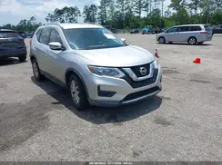 KNMAT2MT2HP550752 2017 NISSAN ROGUE