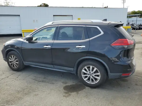 KNMAT2MT2HP551545 2017 NISSAN ROGUE - Image 2