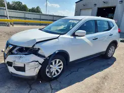 KNMAT2MT2HP569477 2017 NISSAN ROGUE