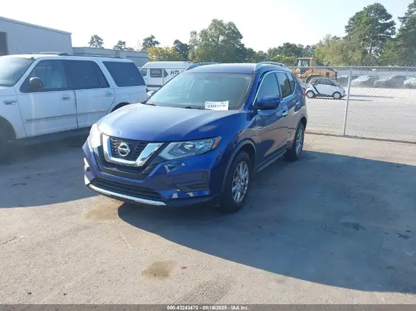 KNMAT2MT2HP569785 2017 NISSAN ROGUE - Image 2