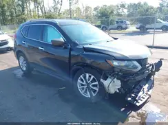 KNMAT2MT2HP576817 2017 NISSAN ROGUE