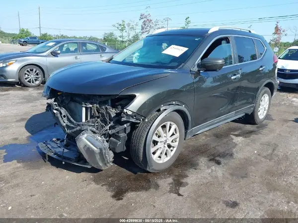 KNMAT2MT2HP576817 2017 NISSAN ROGUE - Image 2