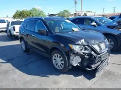 KNMAT2MT2HP579359 2017 NISSAN ROGUE