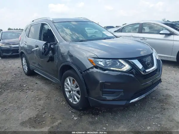 KNMAT2MT2HP583797 2017 NISSAN ROGUE - Image 1