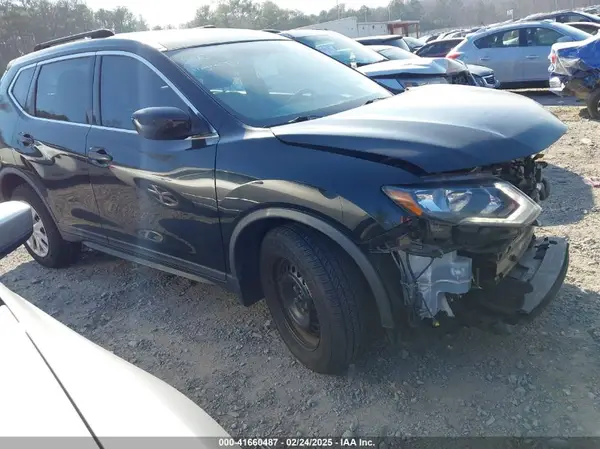 KNMAT2MT2HP583864 2017 NISSAN ROGUE - Image 1