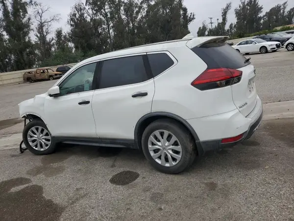 KNMAT2MT2HP585582 2017 NISSAN ROGUE - Image 2