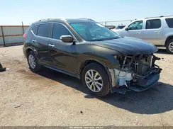 KNMAT2MT2HP585808 2017 NISSAN ROGUE