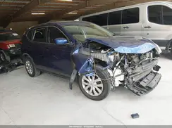 KNMAT2MT2HP598512 2017 NISSAN ROGUE