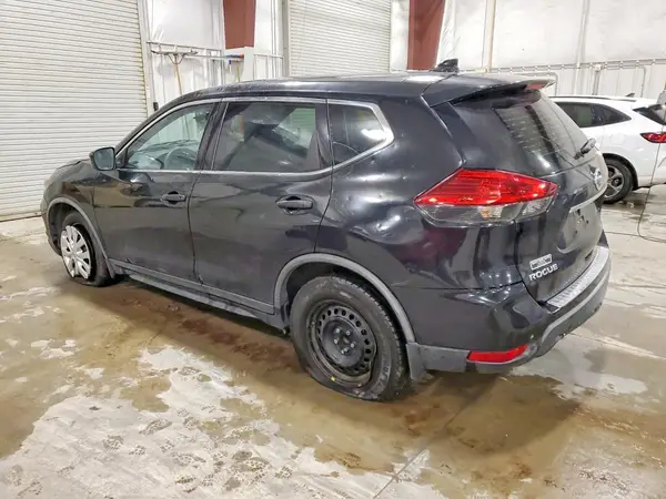KNMAT2MT2HP601442 2017 NISSAN ROGUE - Image 2