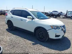 KNMAT2MT2HP608584 2017 NISSAN ROGUE