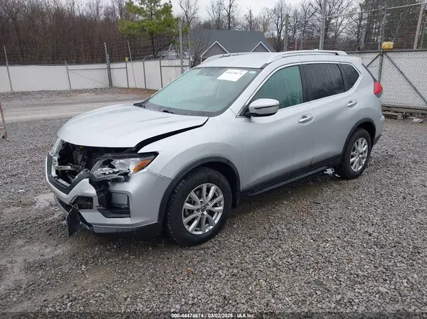 KNMAT2MT2HP612084 2017 NISSAN ROGUE - Image 2