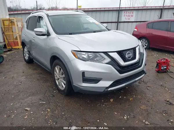 KNMAT2MT2HP612845 2017 NISSAN ROGUE - Image 1