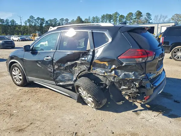 KNMAT2MT2JP501721 2018 NISSAN ROGUE - Image 2