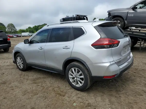 KNMAT2MT2JP502433 2018 NISSAN ROGUE - Image 2