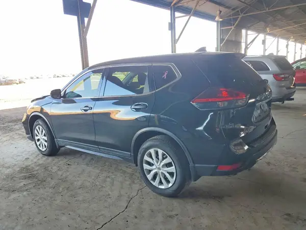 KNMAT2MT2JP504022 2018 NISSAN ROGUE - Image 2