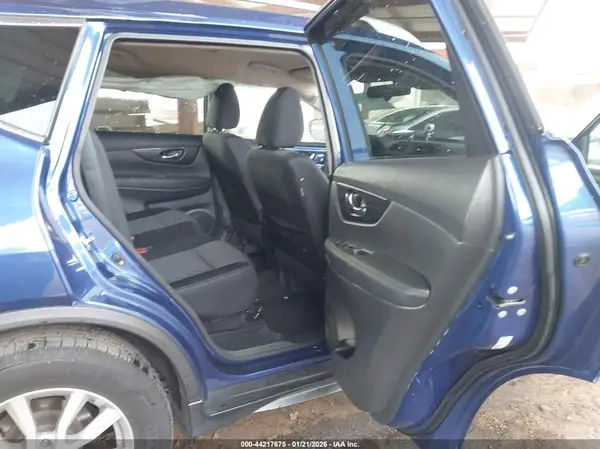 KNMAT2MT2JP507597 2018 NISSAN ROGUE - Image 8
