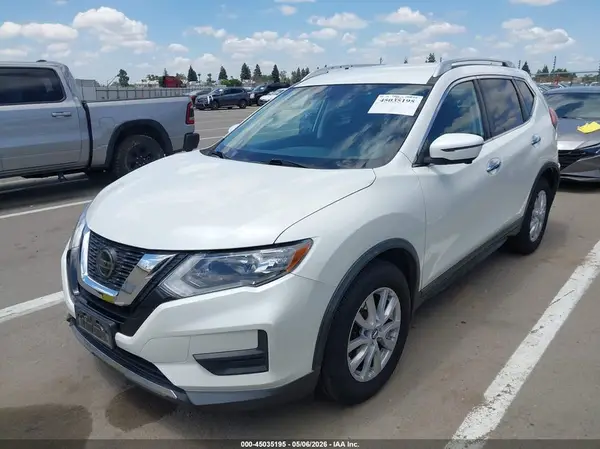 KNMAT2MT2JP511827 2018 NISSAN ROGUE - Image 2