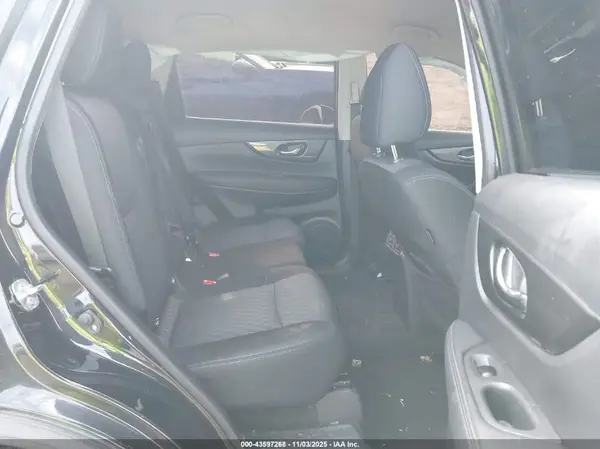 KNMAT2MT2JP512492 2018 NISSAN ROGUE - Image 8