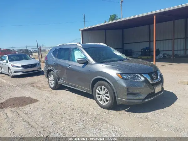 KNMAT2MT2JP517532 2018 NISSAN ROGUE - Image 1