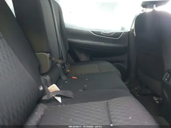 KNMAT2MT2JP519507 2018 NISSAN ROGUE - Image 8