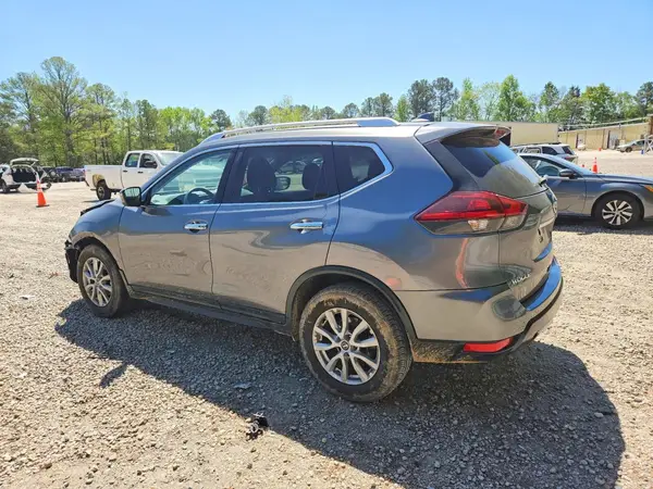 KNMAT2MT2JP524772 2018 NISSAN ROGUE - Image 2