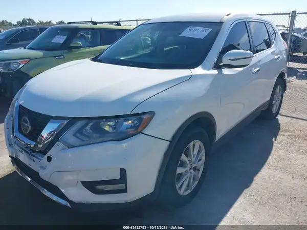 KNMAT2MT2JP525498 2018 NISSAN ROGUE - Image 2